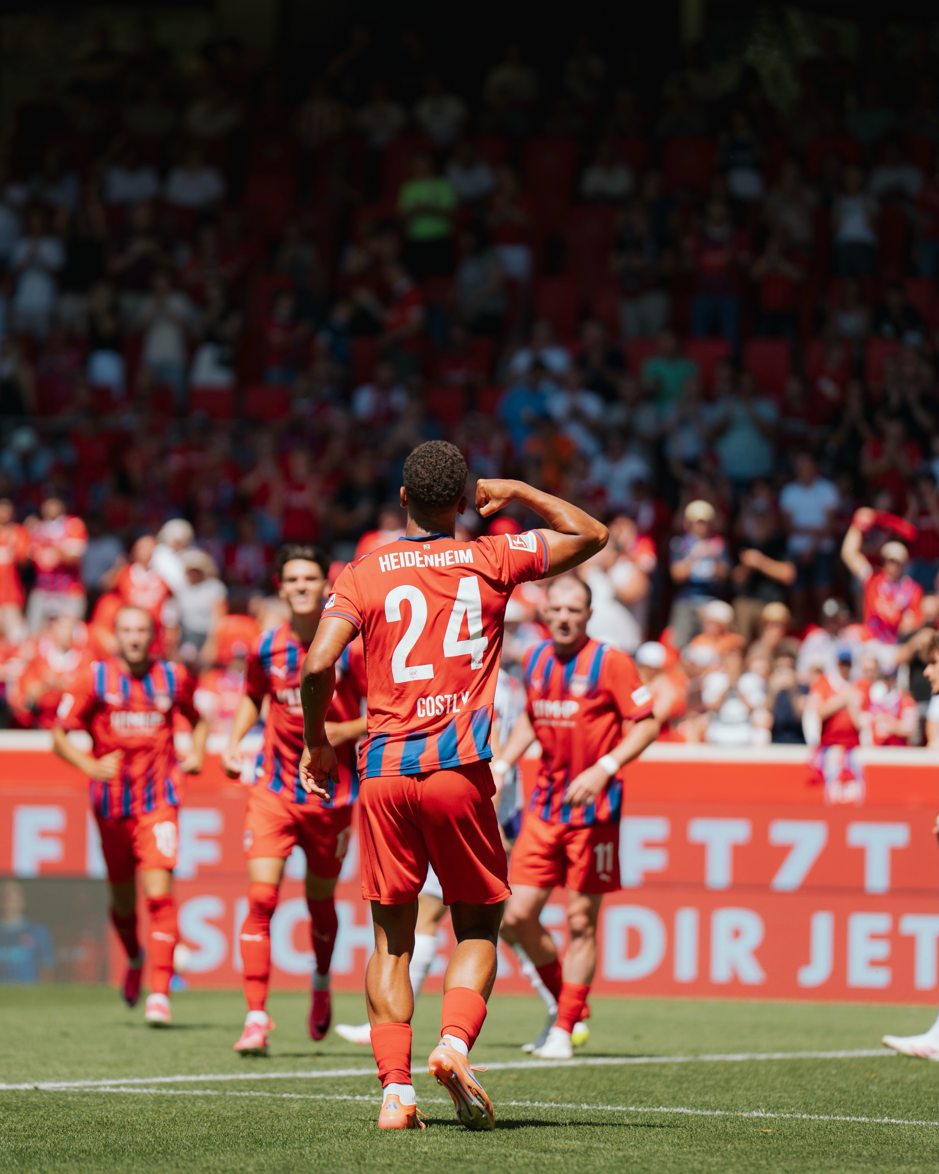 3x Pflichtspieldebüt für den FCH, 1x Tor beim Debüt 😮‍💨
🔴🔵 #FCHOSN