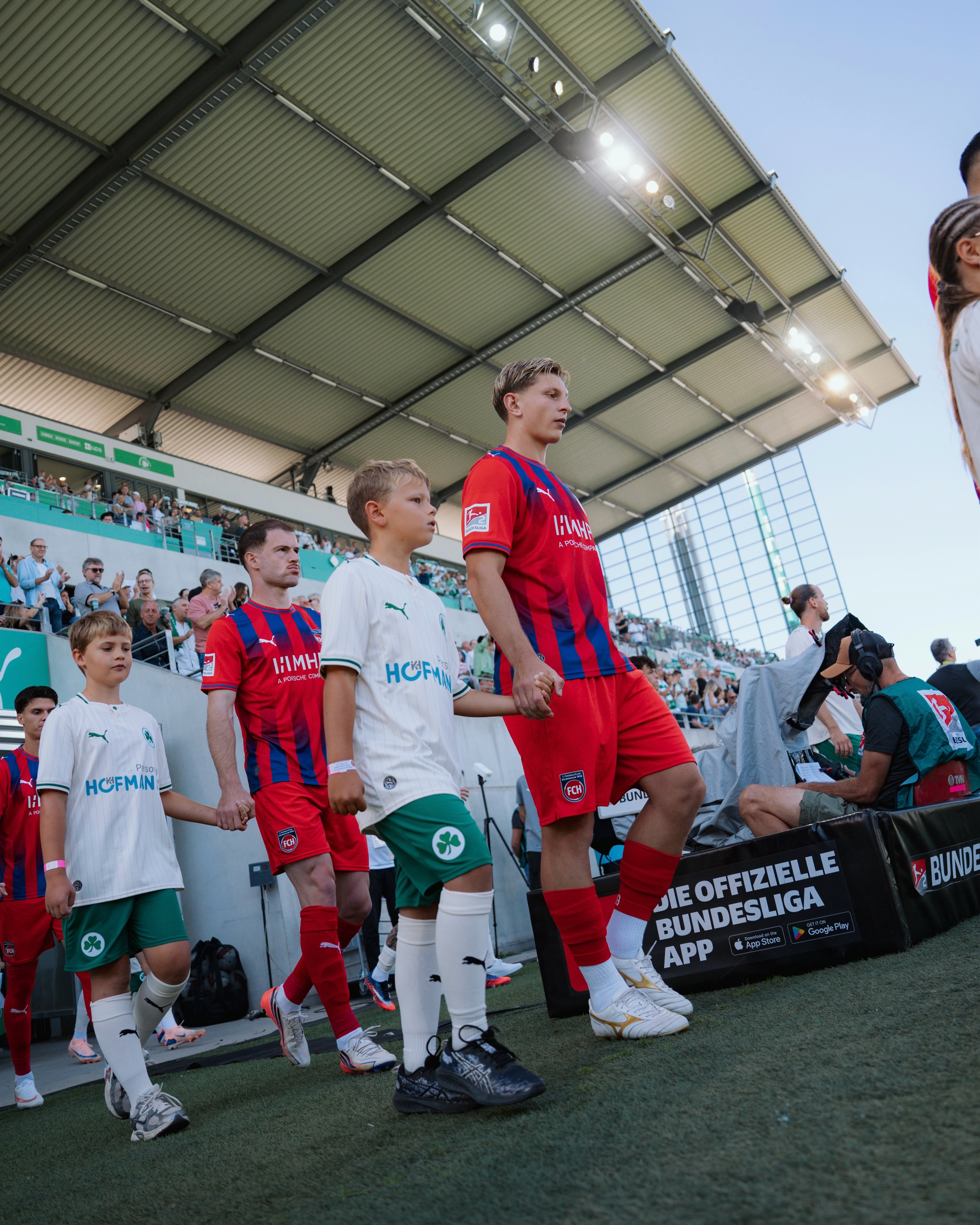 𝐃𝐄𝐁𝐔𝐓 𝐃𝐀𝐘 ☑️
🔴🔵 #SGFFCH